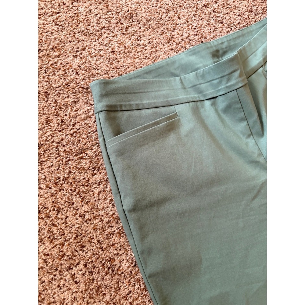 Chicos Women Ankle Pants Pull On Straight Size 2/12 Sage Green Button Hem Detail - Picture 3 of 14